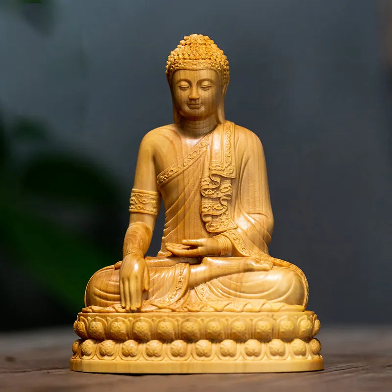 Handgeschnitzte Buddha-Statue aus Zypressenholz